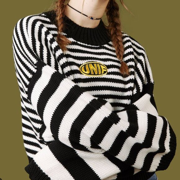 UNIF Clarissa Sweater - Black/White - Picture 2 of 3